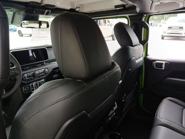 New 2025 Jeep Gladiator Sport S image 17