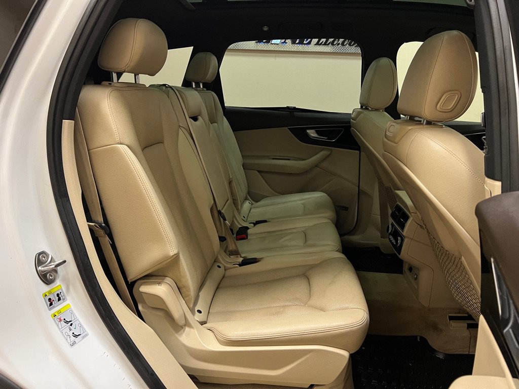 Used 2018 Audi Q7 3.0T Prestige AWD/4WD image 26