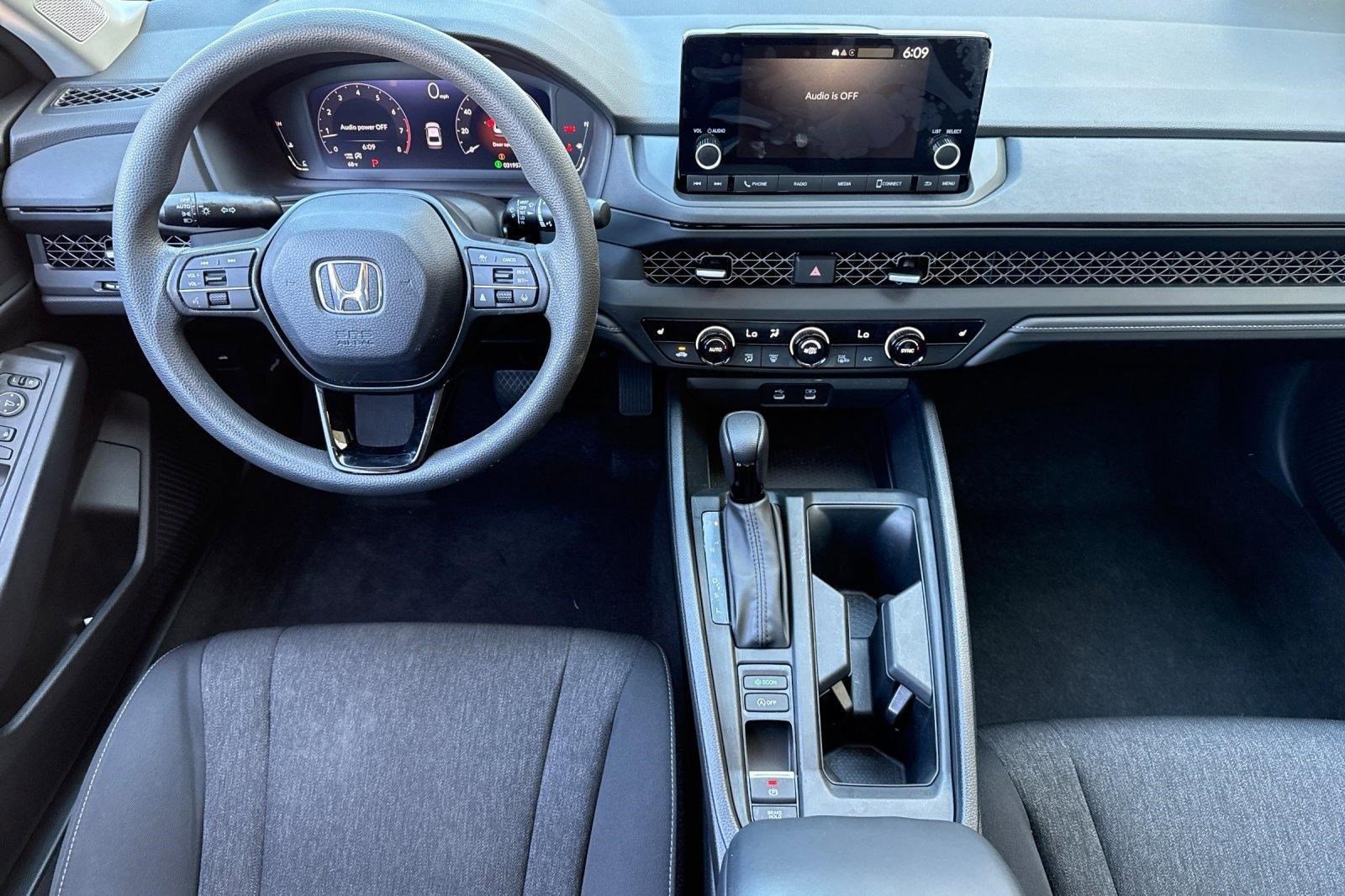 Certified 2023 Honda Accord EX image 27