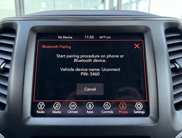 Used 2019 Jeep Cherokee Trailhawk AWD/4WD image 20