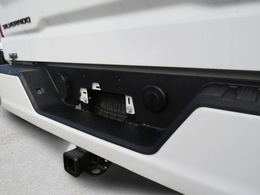 Certified 2025 Chevrolet Silverado 1500 Custom w/ Turbomax Blackout Package image 29