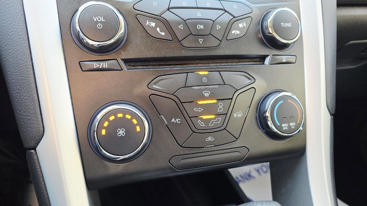 Used 2014 Ford Fusion SE FWD image 17