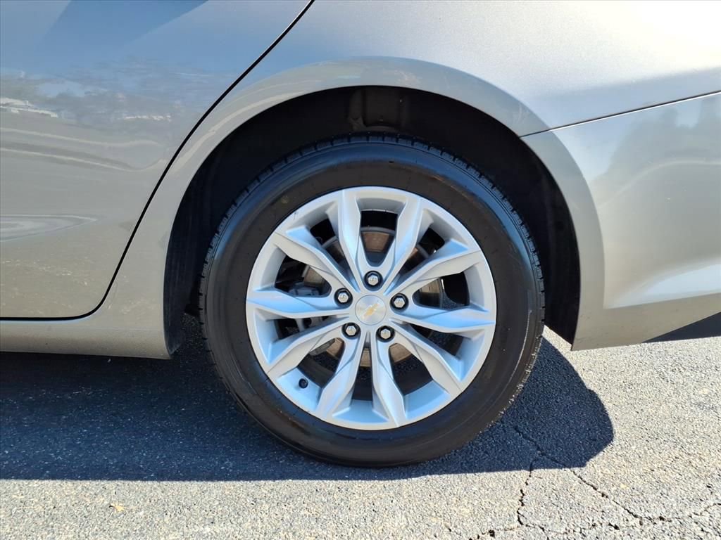 Used 2024 Chevrolet Malibu LT image 23