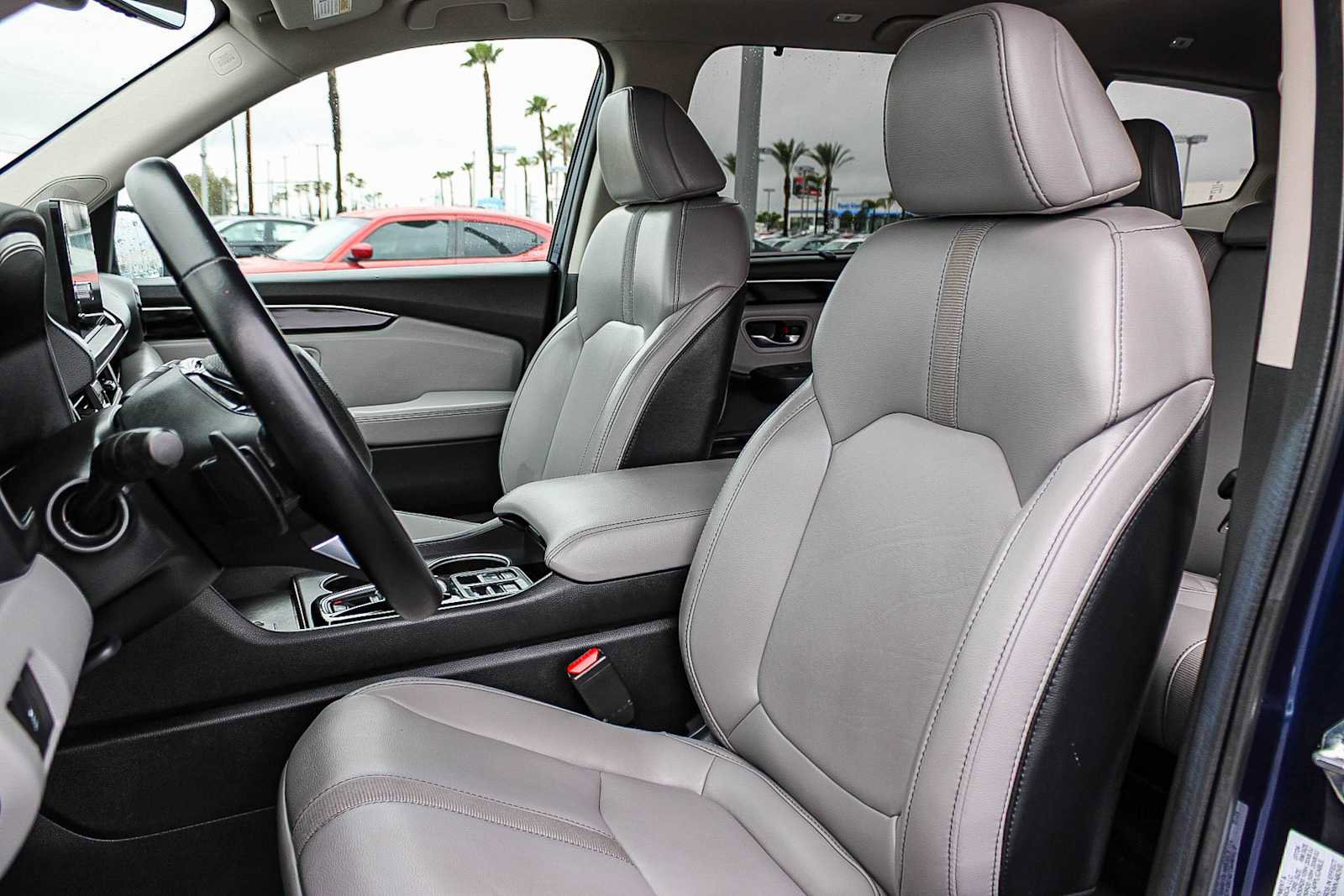 Certified 2025 Honda Pilot Touring image 12