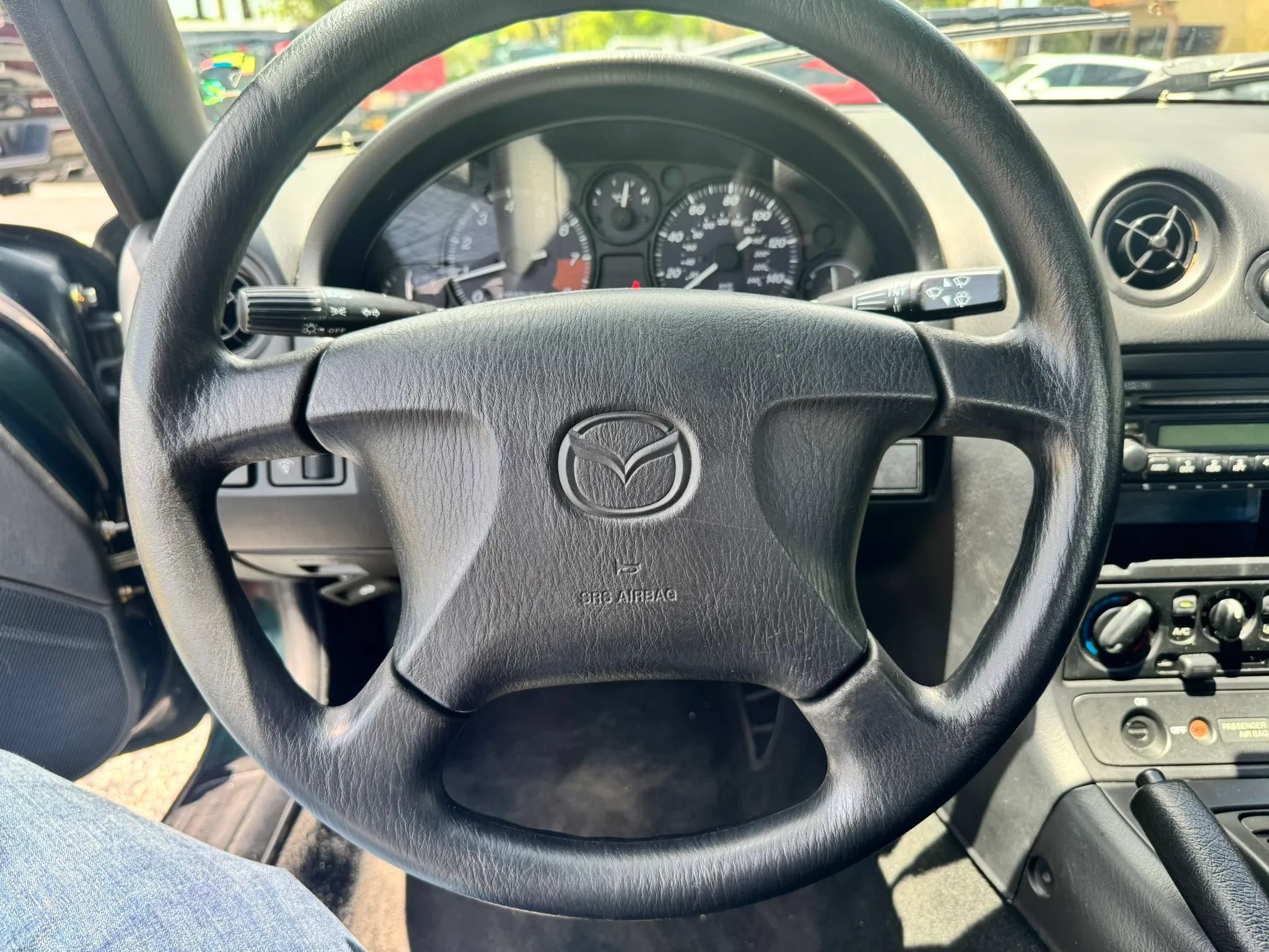 Used 1999 MAZDA MX-5 Miata RWD image 22
