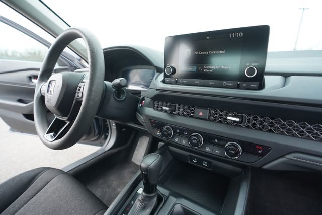 Used 2023 Honda Accord EX image 33