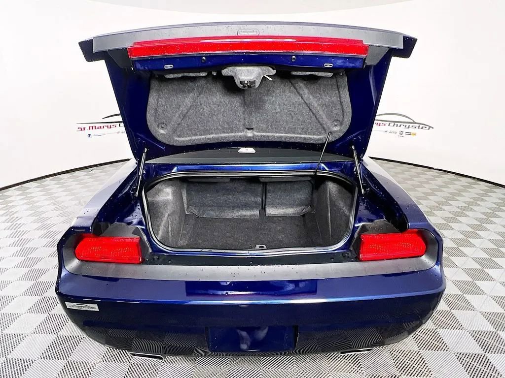 Used 2013 Dodge Challenger R/T image 23