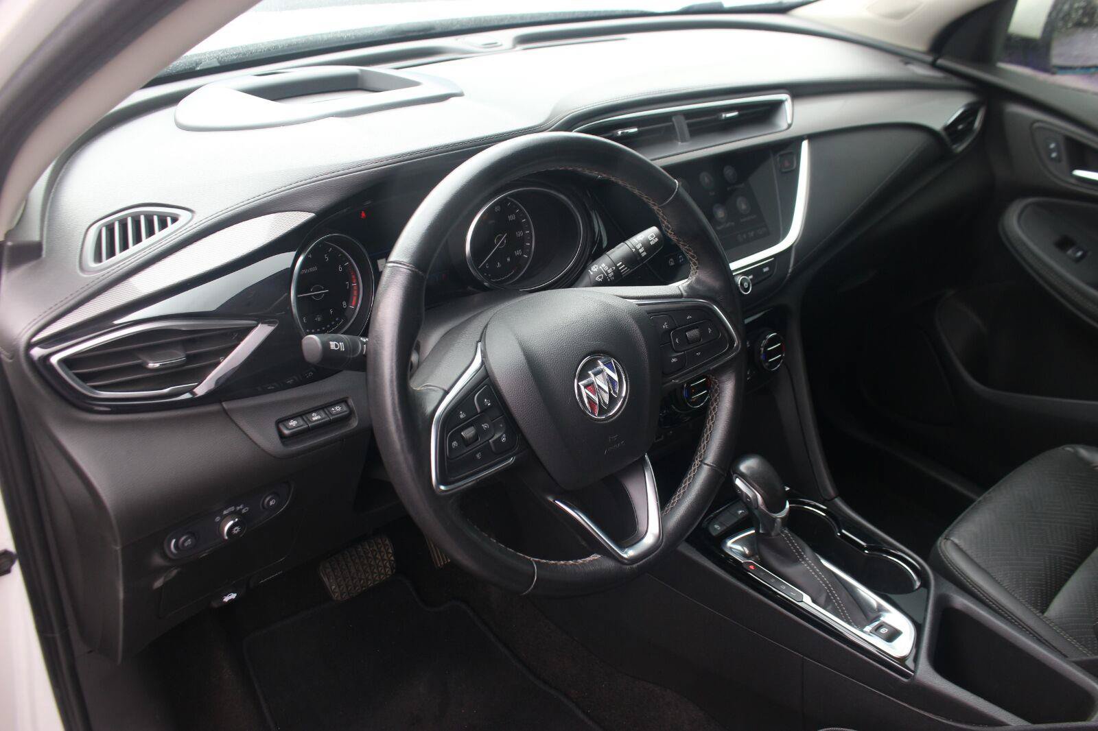 Used 2022 Buick Encore GX Essence w/ Advanced Technology Package FWD image 16
