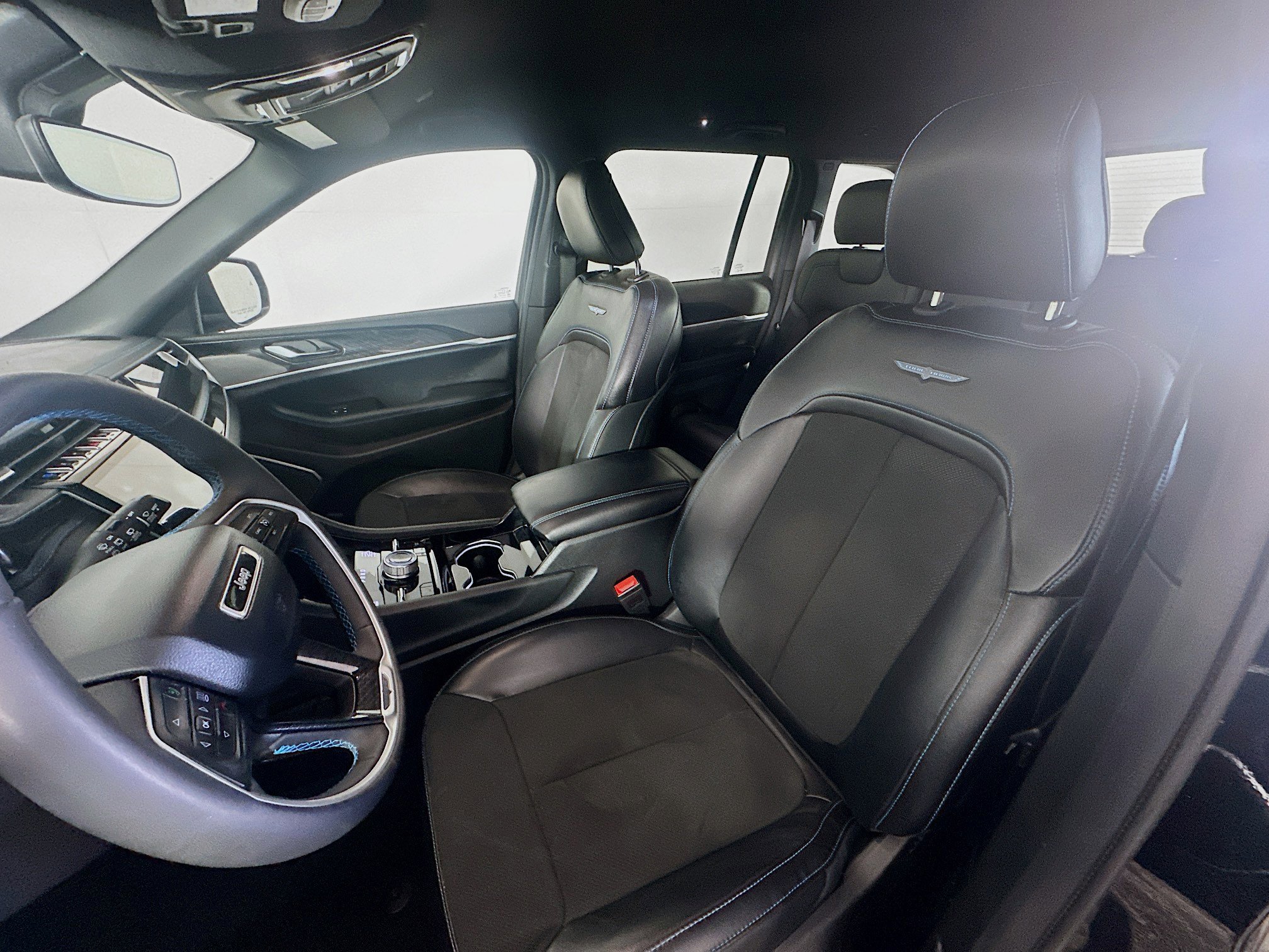 Used 2022 Jeep Grand Cherokee Trailhawk image 13