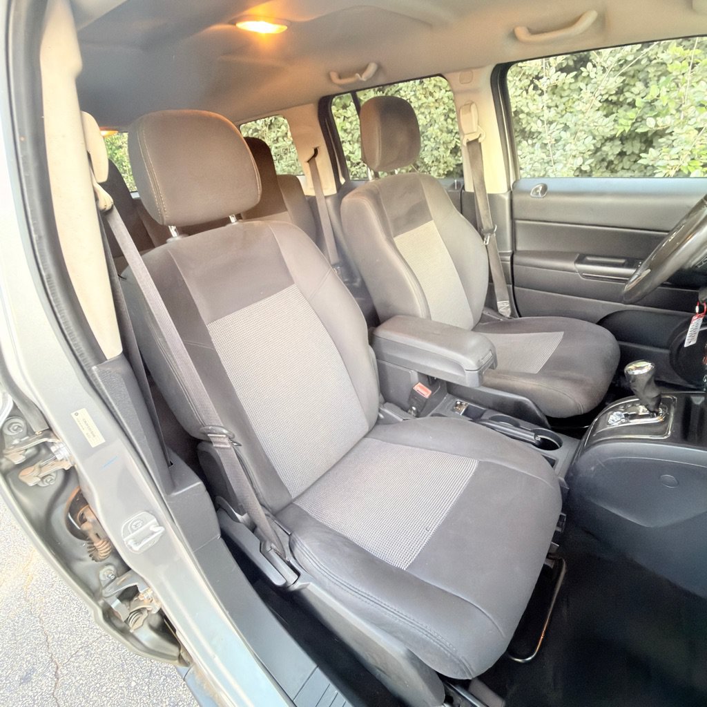 Used 2014 Jeep Patriot Latitude AWD/4WD image 19