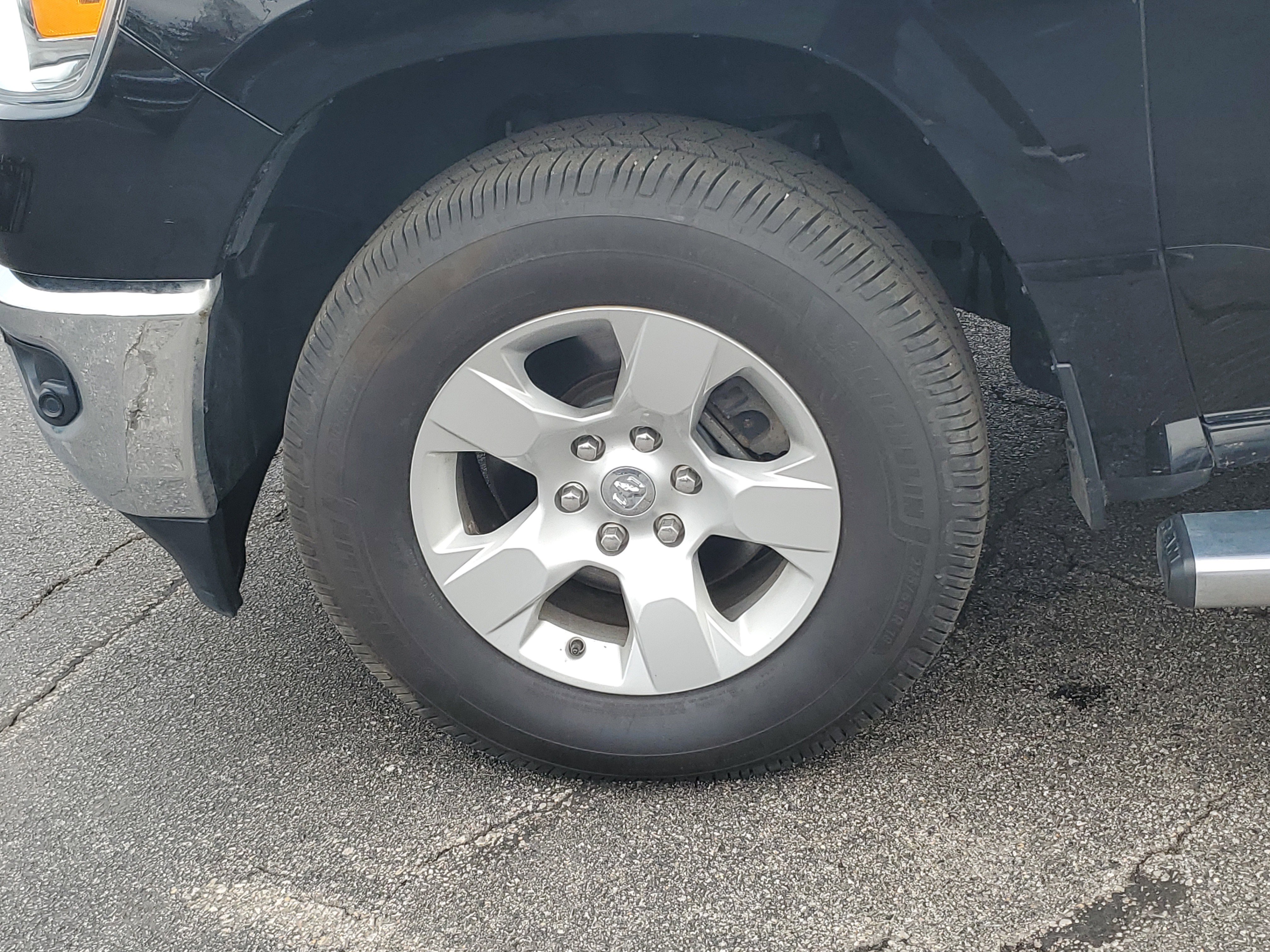 Used 2019 RAM 1500 Big Horn image 9