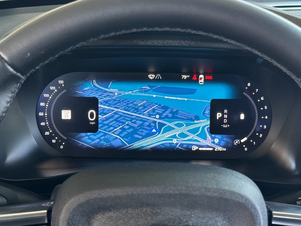 Certified 2026 Volvo XC40 B5 Plus AWD/4WD image 24