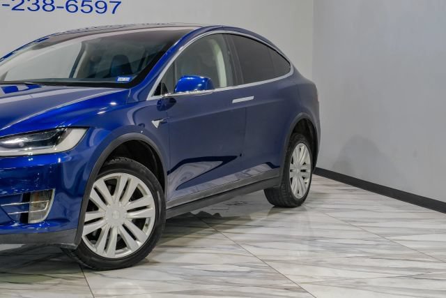 Used 2016 Tesla Model X 90D AWD/4WD image 8