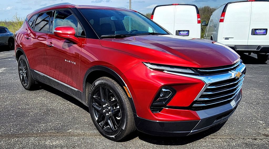 Used 2023 Chevrolet Blazer Premier AWD/4WD image 18