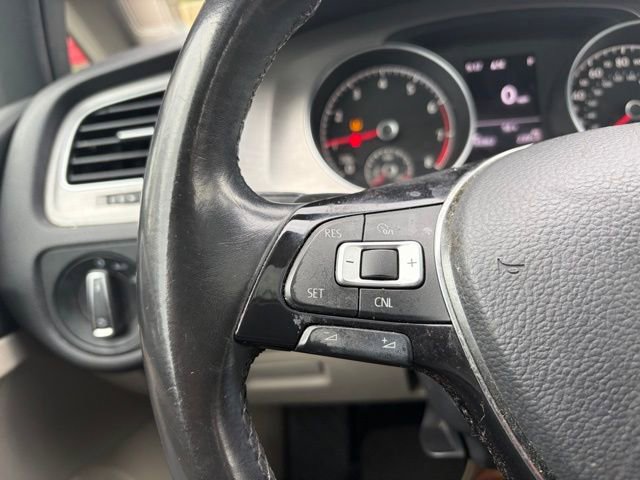 Used 2017 Volkswagen Golf Wolfsburg Edition image 30