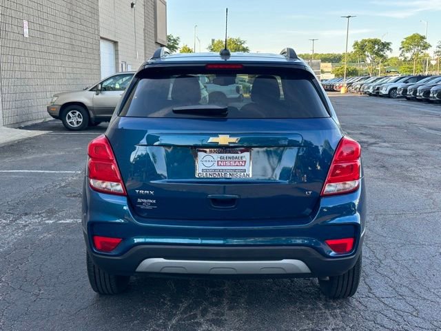 Used 2019 Chevrolet Trax LT w/ LT Convenience Package FWD image 5