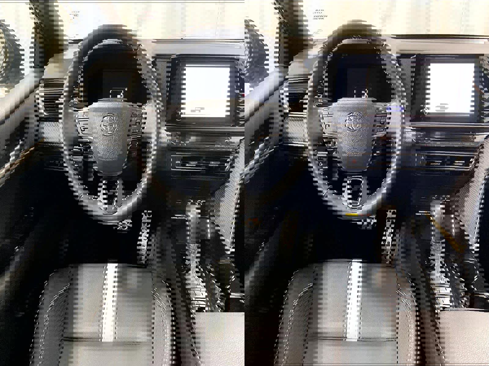 Certified 2025 Toyota Camry SE image 17