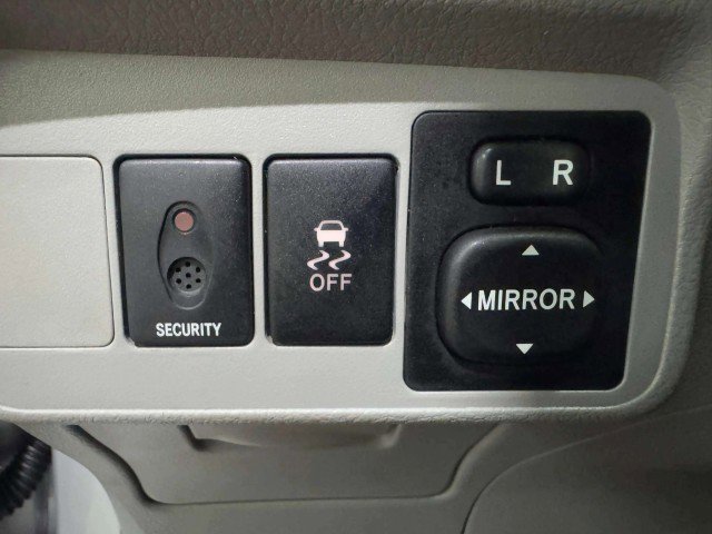 Used 2010 Toyota Corolla LE image 20