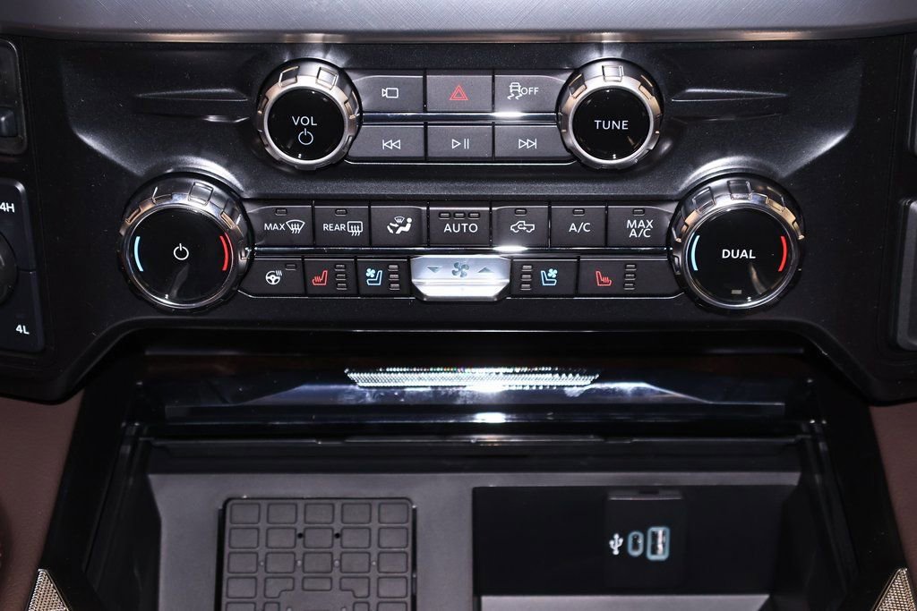 New 2026 Ford F350 King Ranch w/ Chrome Package image 28