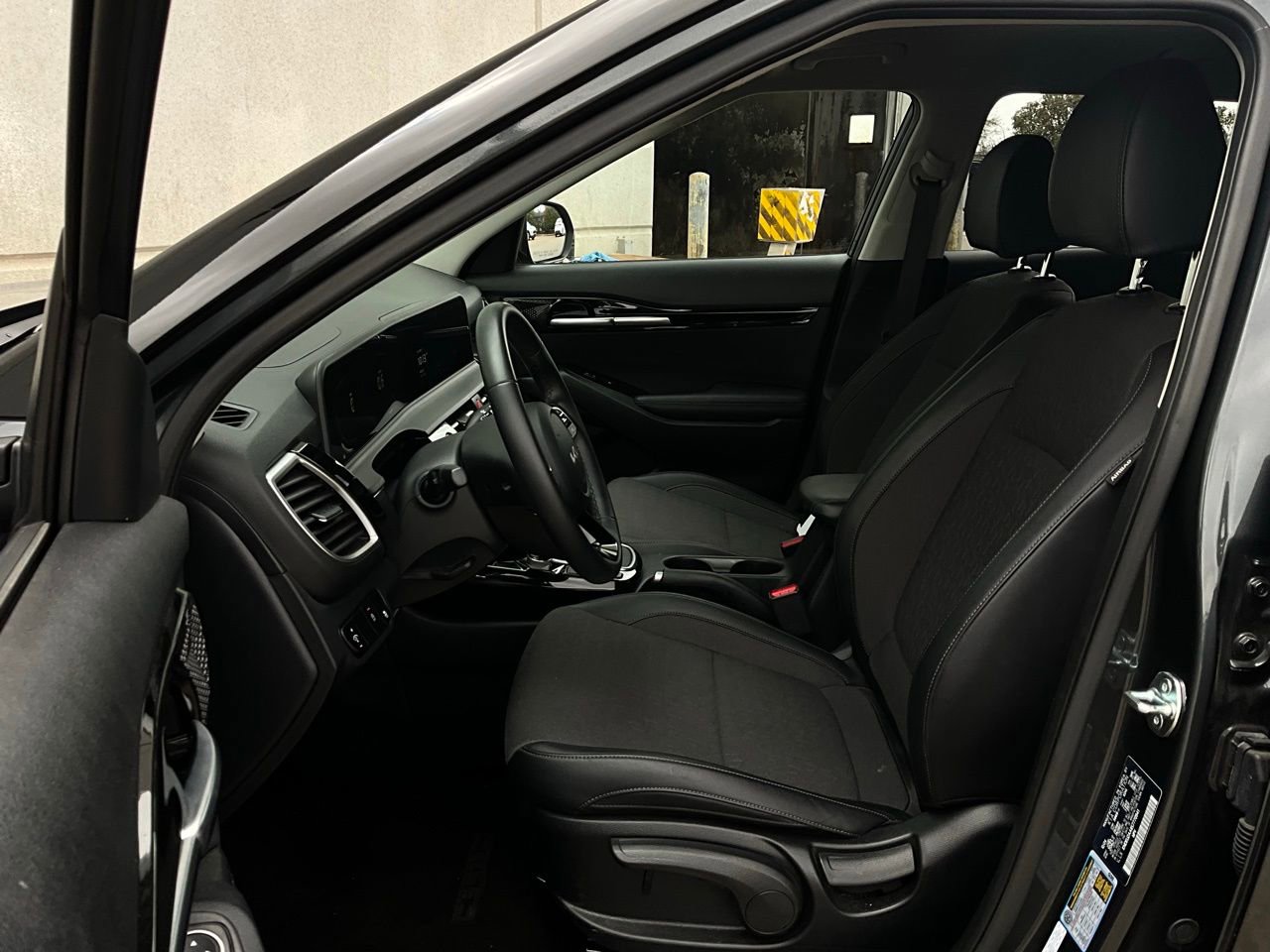 Used 2025 Kia Seltos S image 10