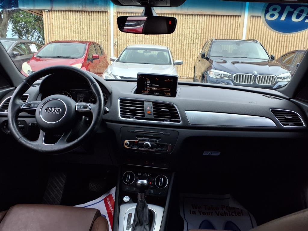 Used 2018 Audi Q3 2.0T Premium Plus w/ Premium Plus Package image 16