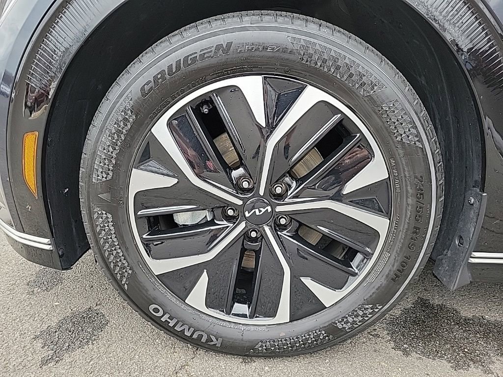 Used 2022 Kia EV6 Wind image 16