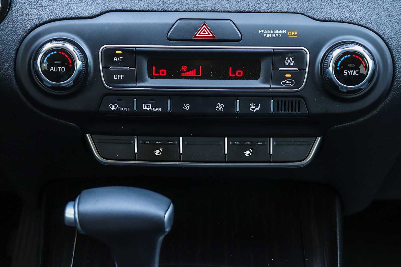 Used 2019 Kia Sorento EX image 18