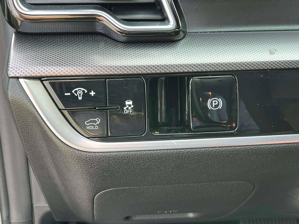 Used 2024 Kia Sportage SX FWD image 20