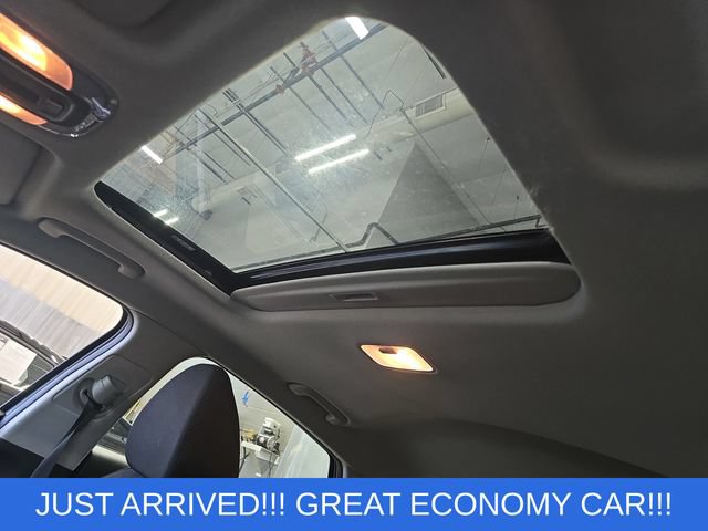 Used 2025 Hyundai Elantra SEL w/ Cargo Package FWD image 30