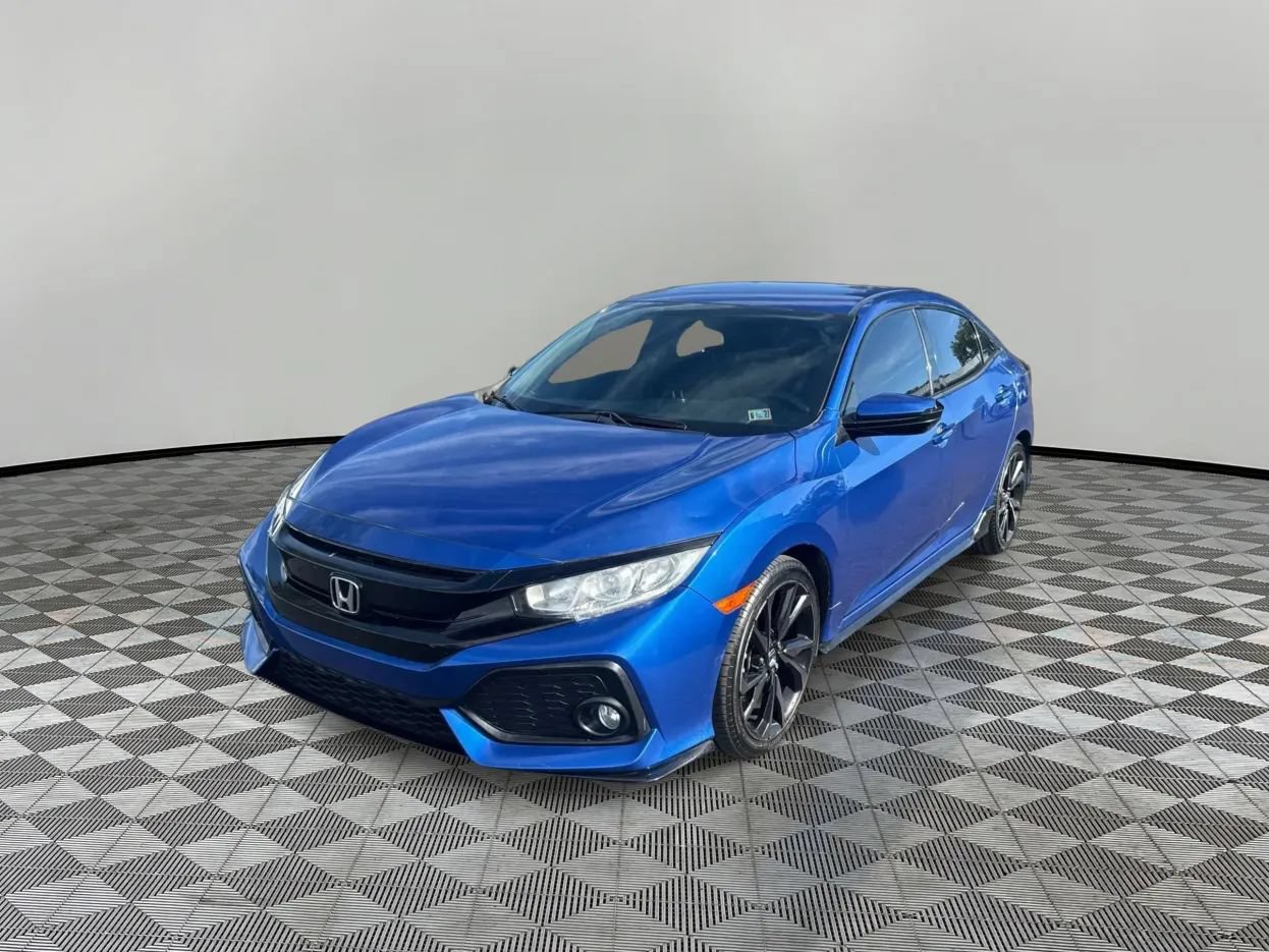 Used 2018 Honda Civic Sport image 2