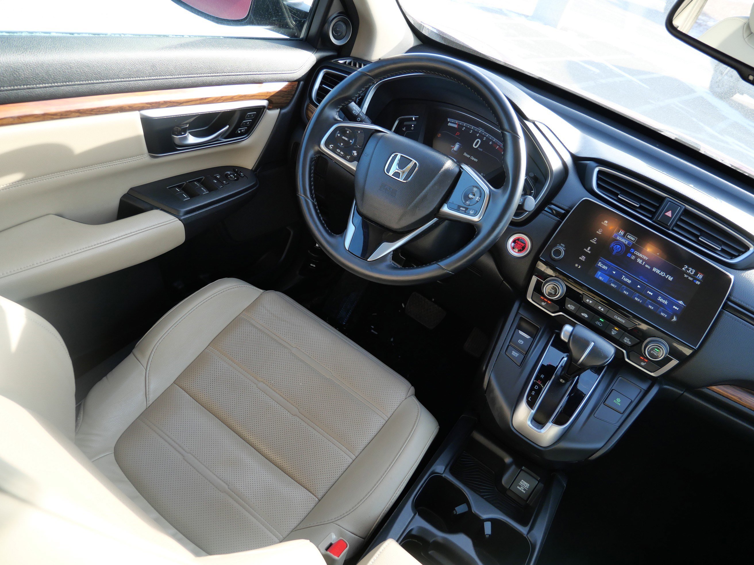 Used 2018 Honda CR-V Touring image 9