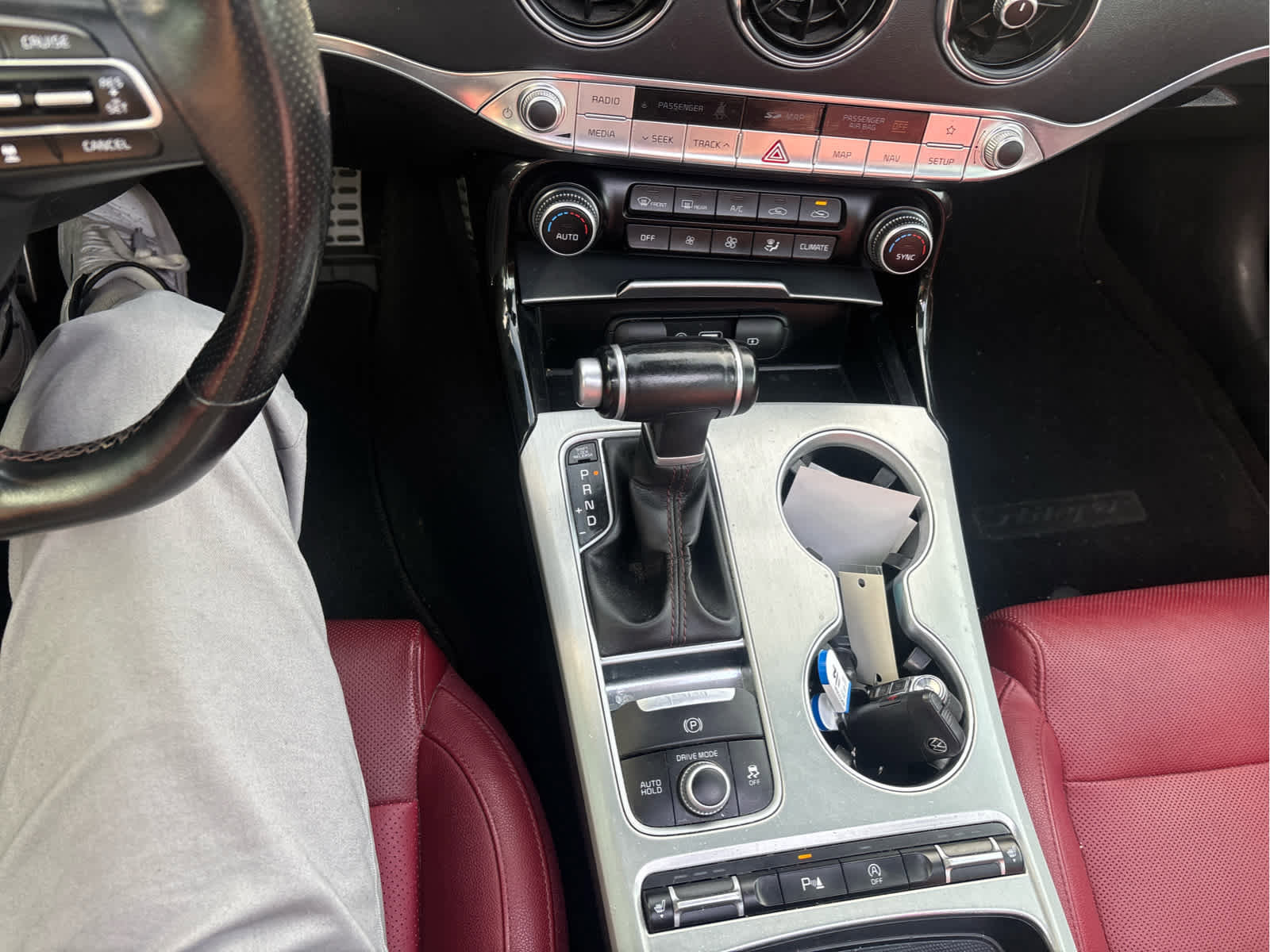 Used 2018 Kia Stinger GT1 image 16