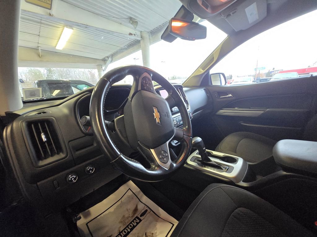 Used 2016 Chevrolet Colorado LT w/ LT Convenience Package image 8