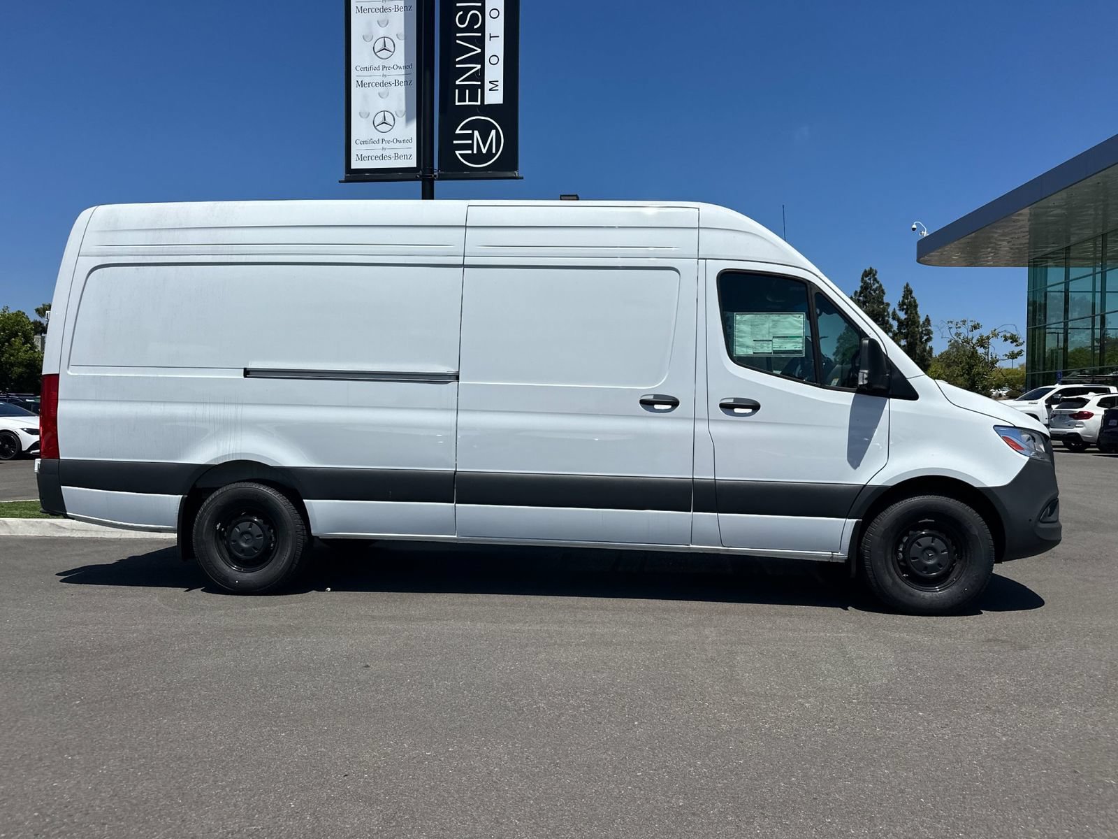 New 2025 Mercedes-Benz Sprinter 2500 image 2