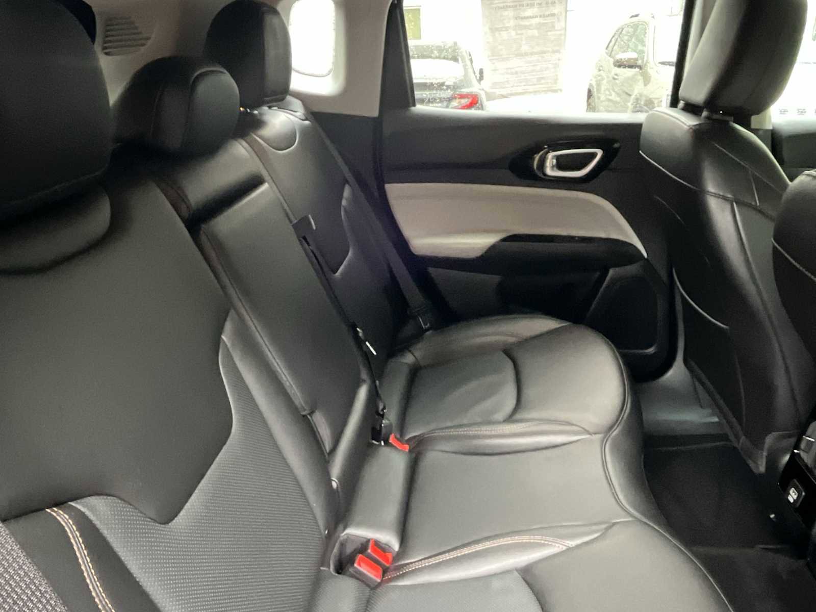 Used 2022 Jeep Compass Limited image 25