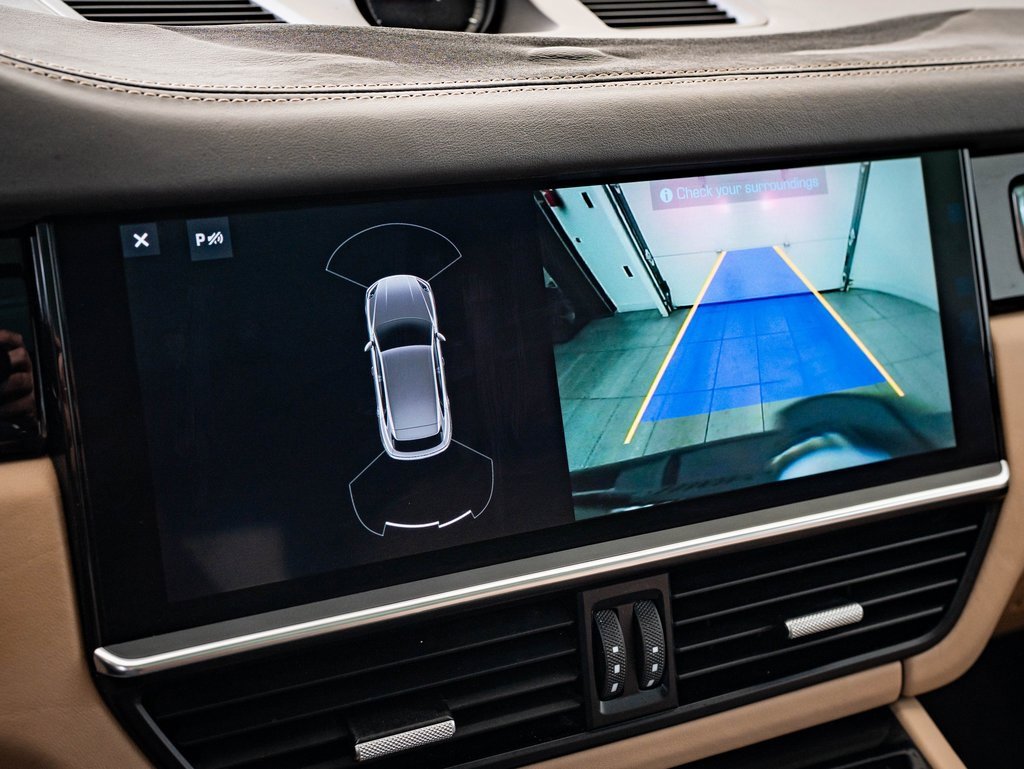 Used 2019 Porsche Cayenne image 36