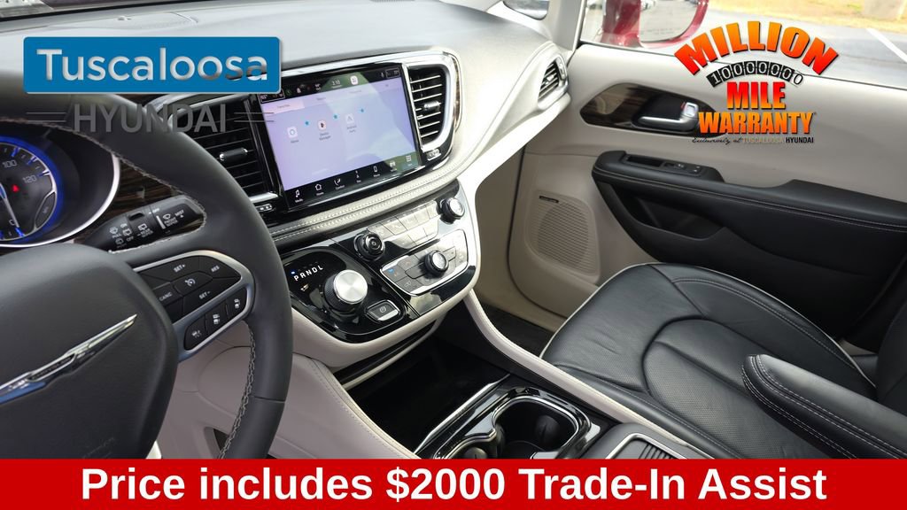 Used 2022 Chrysler Pacifica Limited image 22