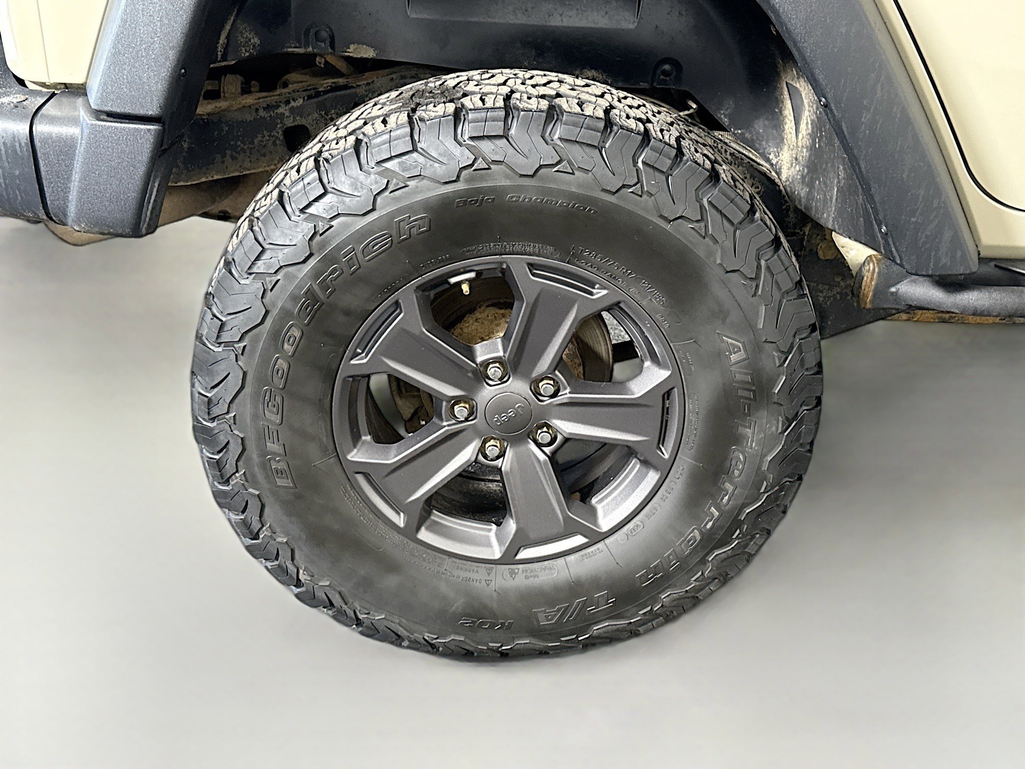 Used 2018 Jeep Wrangler Unlimited Rubicon w/ Connectivity Group image 31