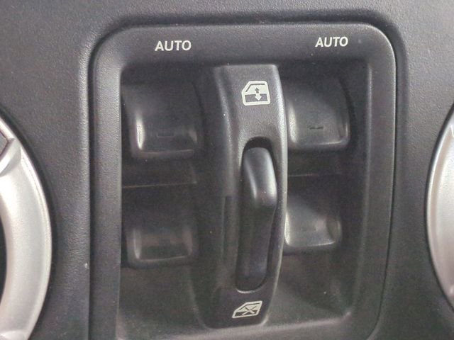 Used 2017 Jeep Wrangler Unlimited Sahara w/ Connectivity Group image 24