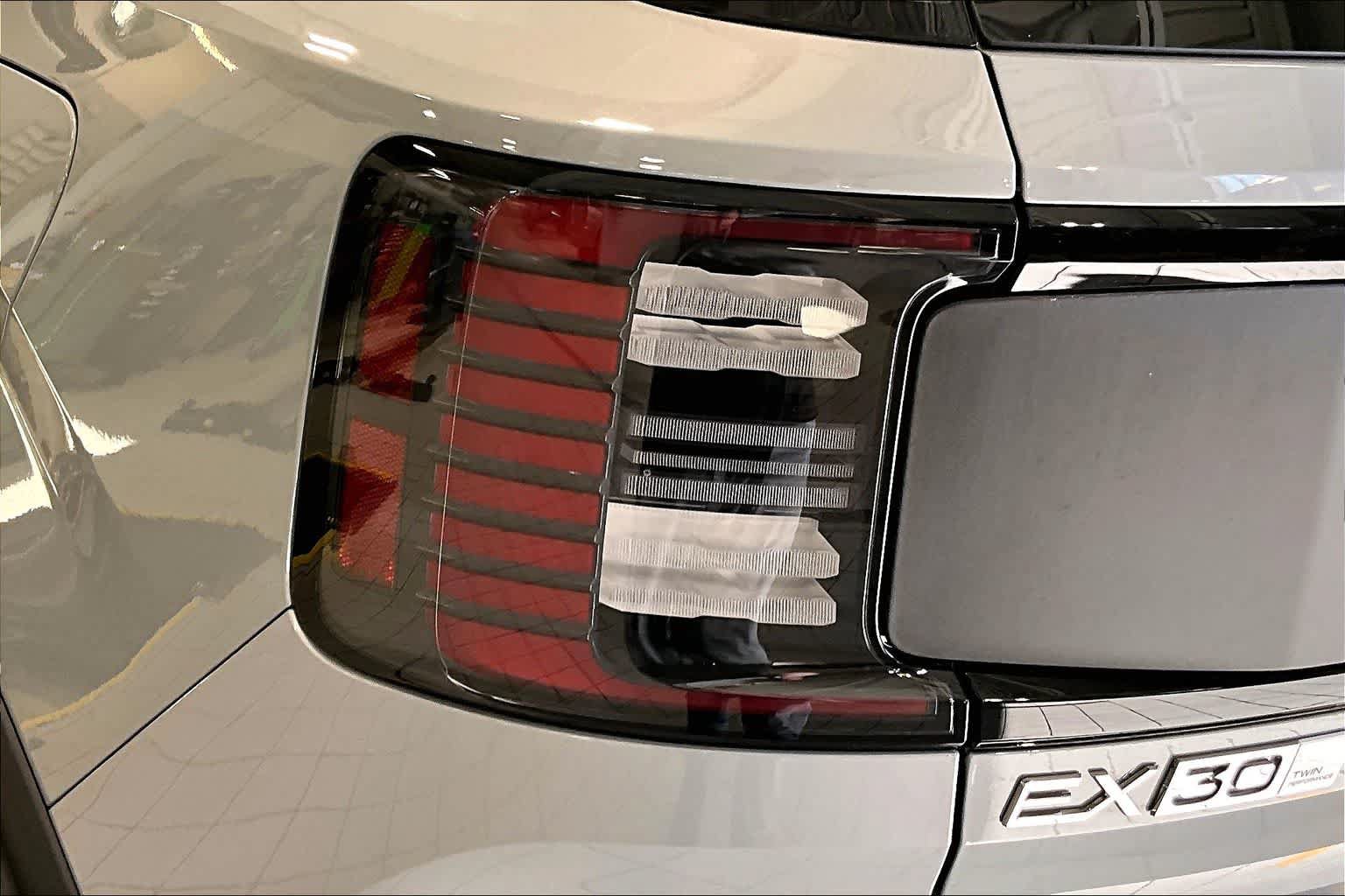 New 2026 Volvo EX30 Cross Country Ultra w/ Protection Package Premier AWD/4WD image 5