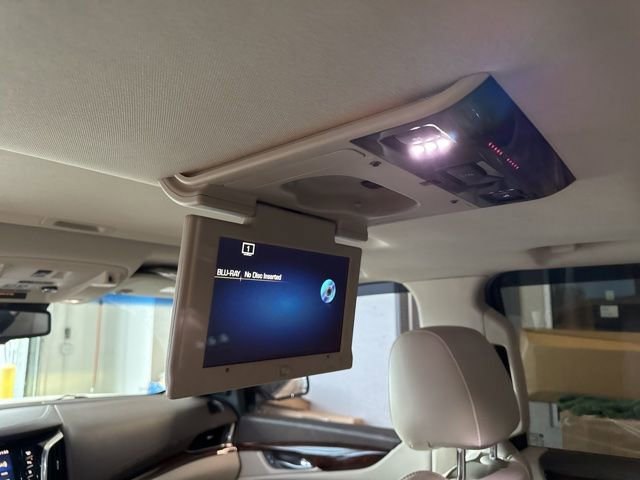 Used 2015 Cadillac Escalade Luxury AWD/4WD image 10