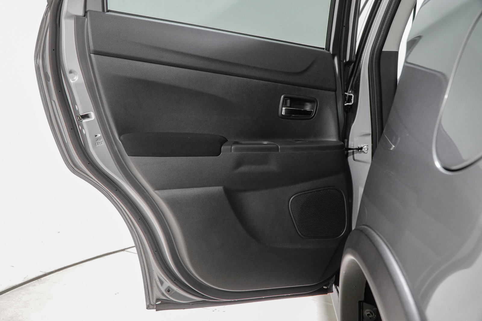 Used 2023 Mitsubishi Outlander Sport AWD image 39