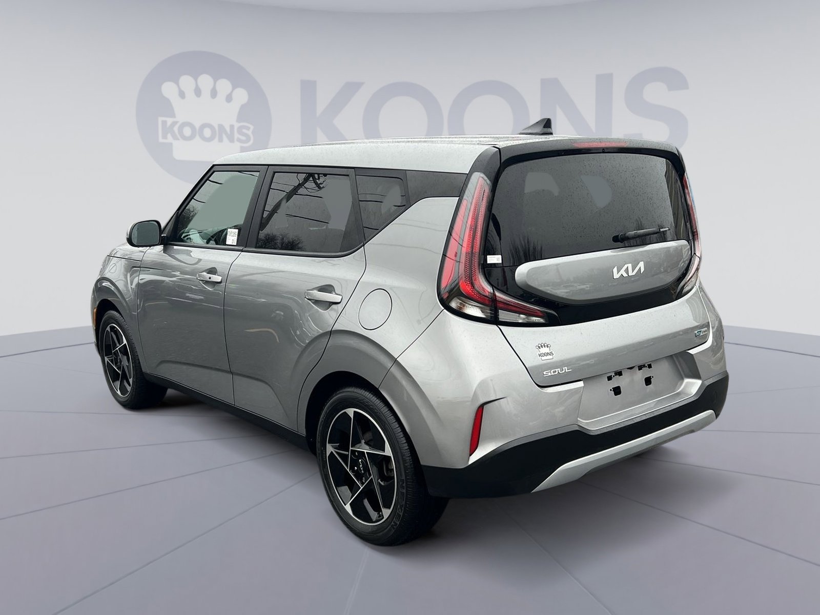 Used 2023 Kia Soul EX image 4