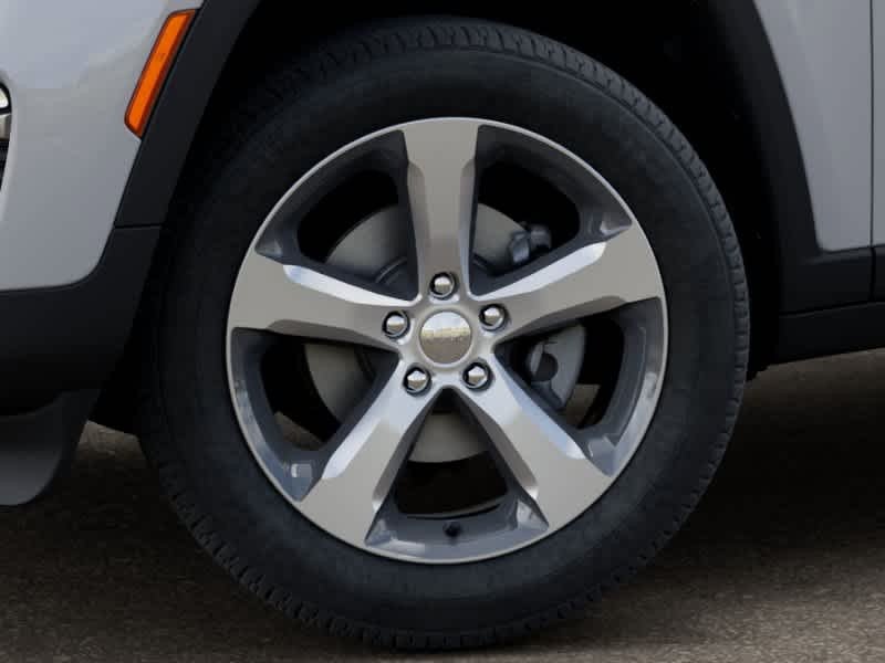 New 2025 Jeep Grand Cherokee Limited w/ Trailer Tow Package AWD/4WD image 8
