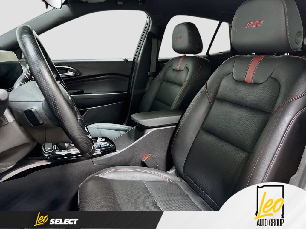 Used 2024 Chevrolet Trax RS FWD image 23