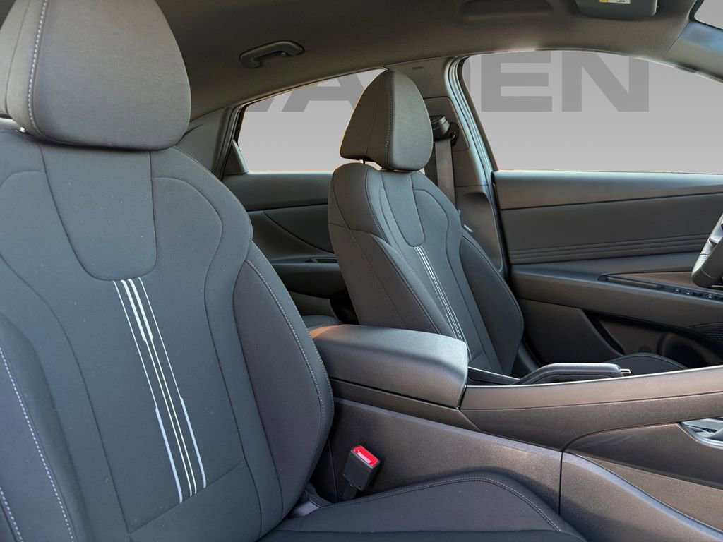 New 2026 Hyundai Elantra Sport image 8