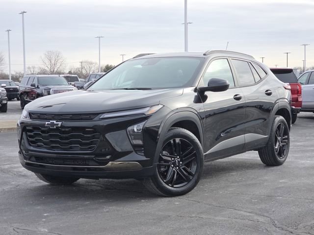 Used 2024 Chevrolet Trax ACTIV w/ Sunroof Package image 2