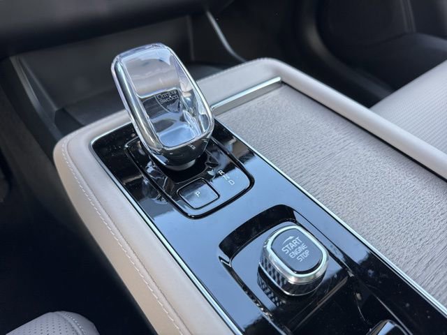 New 2026 Volvo XC90 B6 Ultra w/ Protection Package Premier image 17