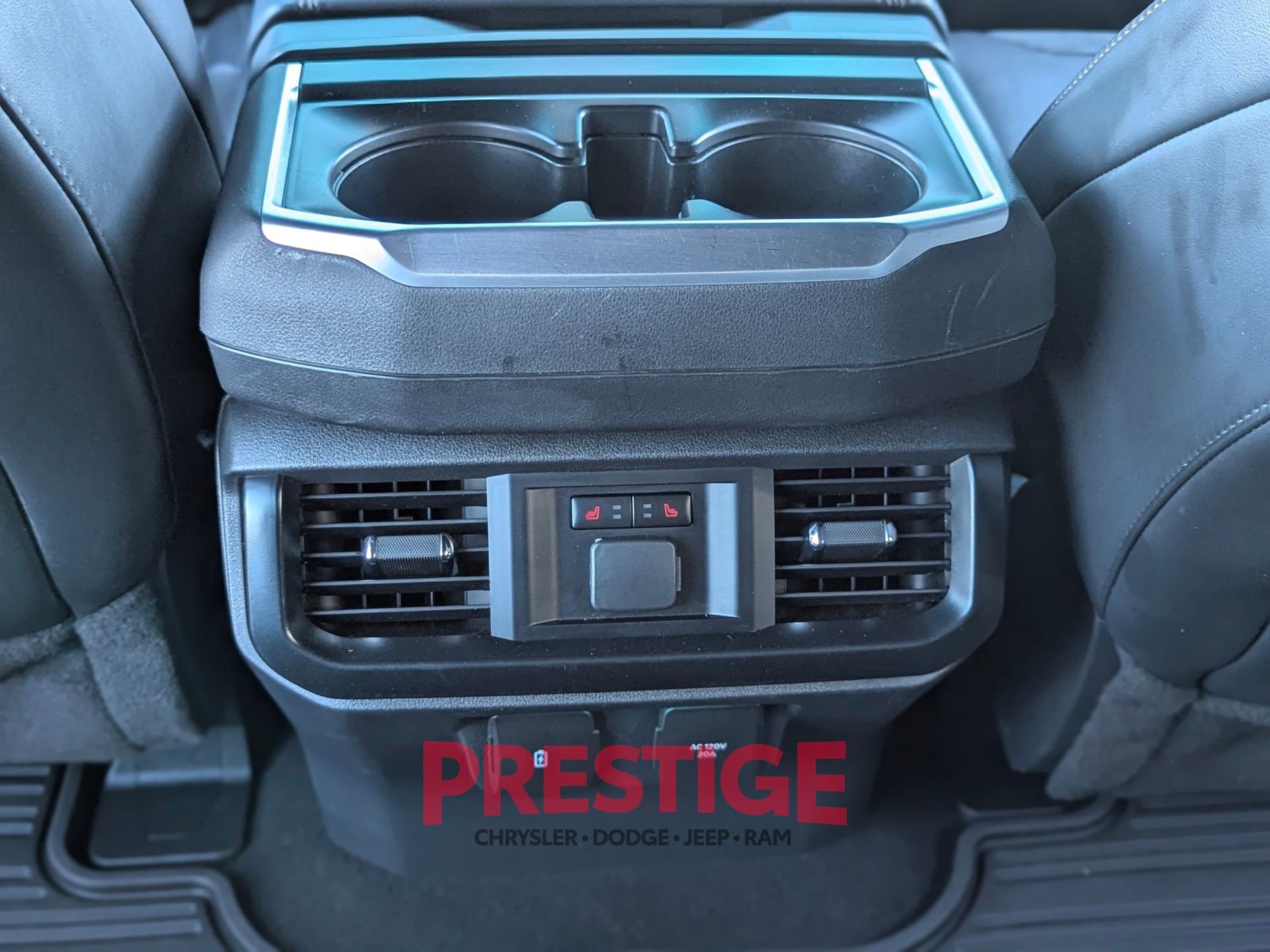Used 2023 Ford F150 Raptor w/ Raptor Carbon Fiber Package image 32