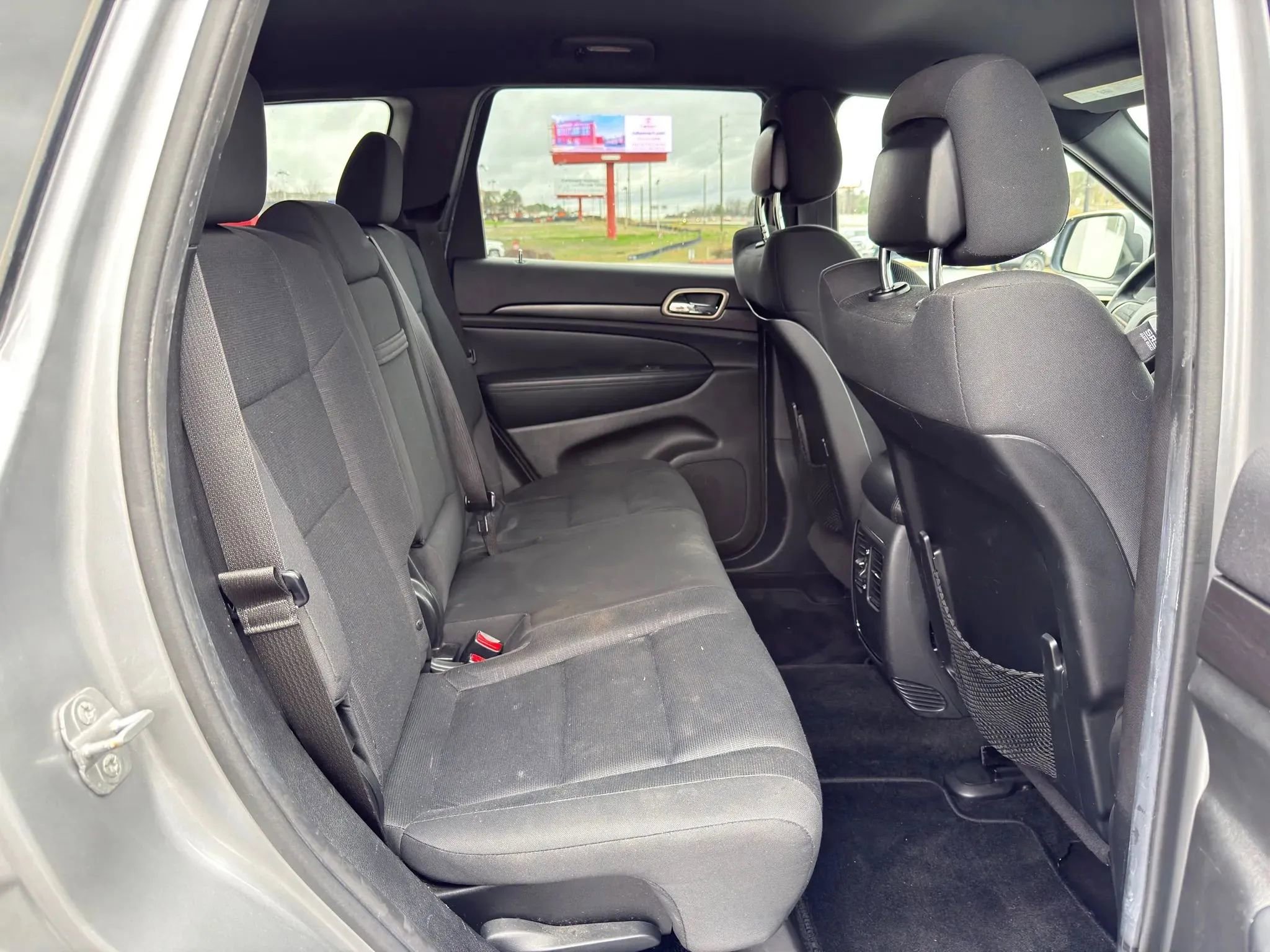 Used 2014 Jeep Grand Cherokee Laredo w/ 18" Wheel & 8.4" Radio Group image 20